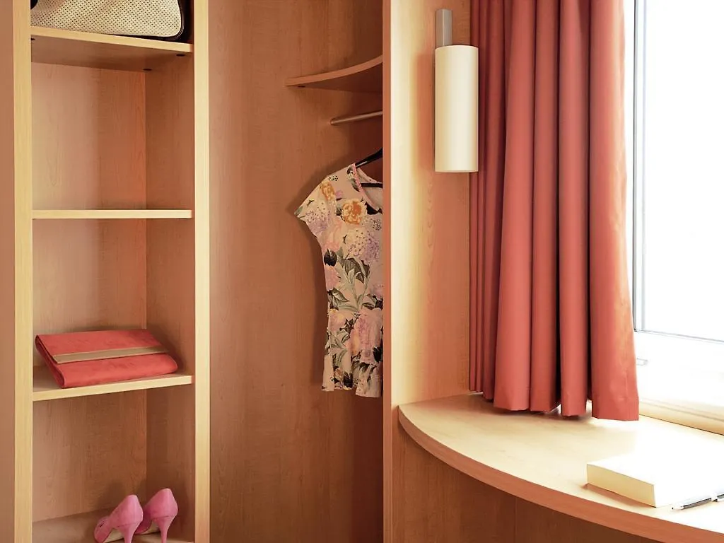 **  Hotel Ibis Lisboa Sintra Portugal
